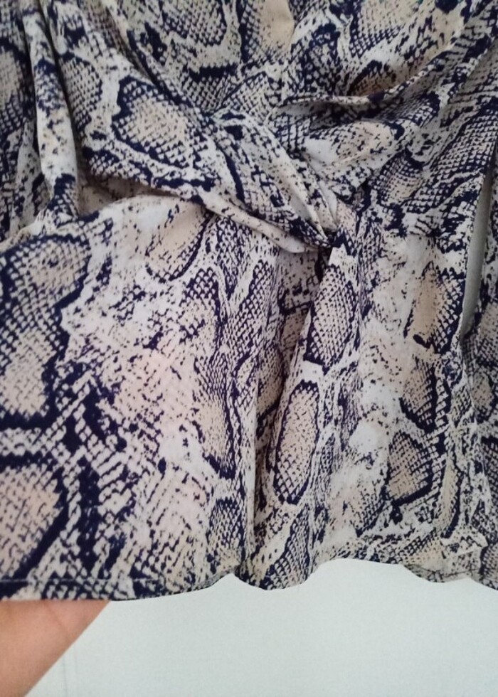 Şık bir gömlek - Görsel 5