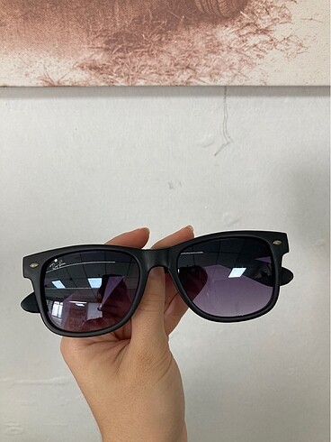 Rayban mat güneş gözlüğü