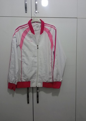 Beyaz Kırmızı Fermuarlı Spor Kadın Ceket - Görsel 2