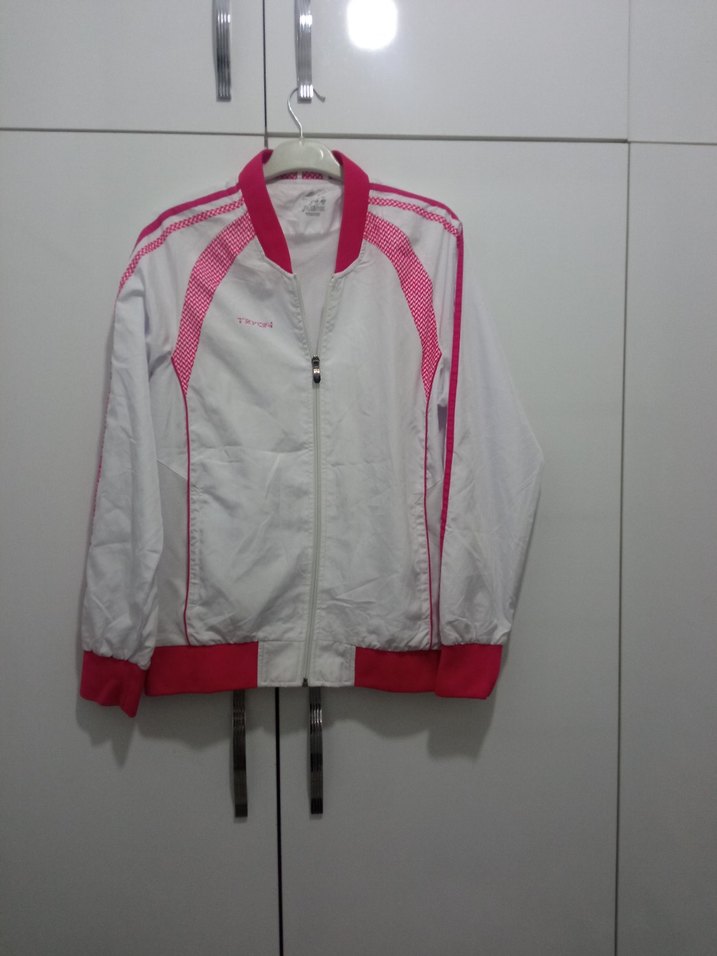 Beyaz Kırmızı Fermuarlı Spor Kadın Ceket - Görsel 2