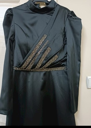 Diğer Siyah Drape Detaylı Uzun Abiye Elbise