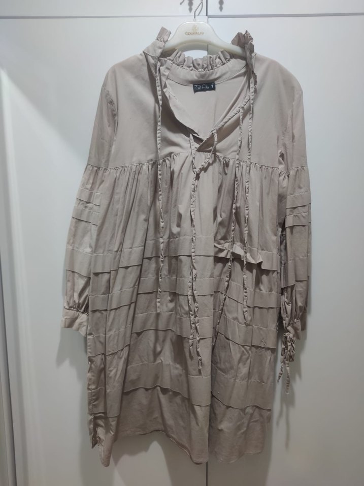 Bej Uzun Keten Tunik Fırfırlı - Görsel 3