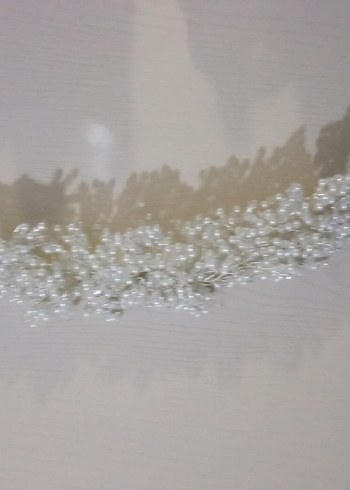 Boncuk Detaylı Beyaz Saç Aksesuarı - Görsel 2