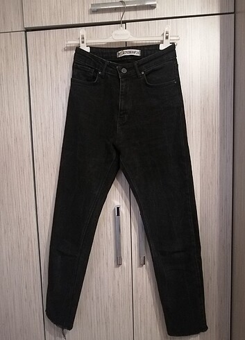 Mom jeans