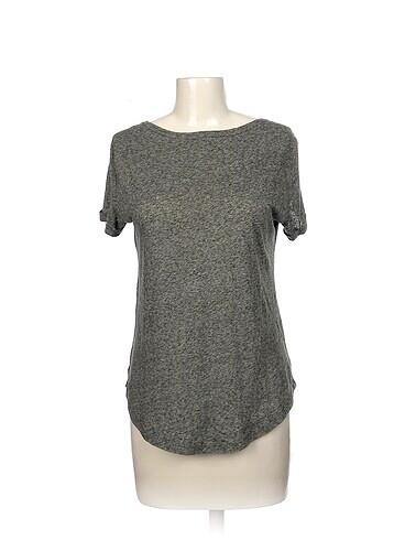 Diğer T-shirt %70 İndirimli.