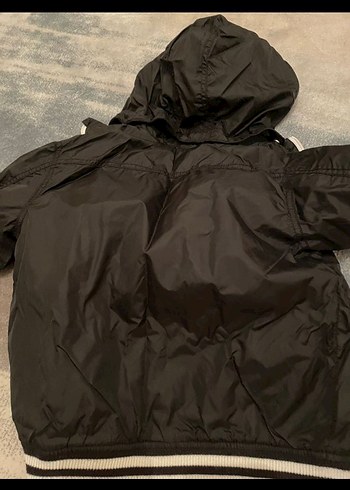 8 Yaş Beden Erkek Çocuk Siyah Kapüşonlu Fermuarlı Ceket