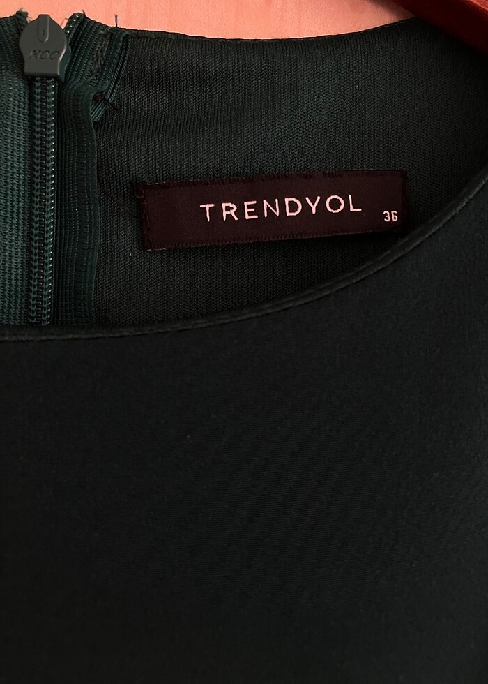 Zümrüt yeşili elbise - Görsel 4