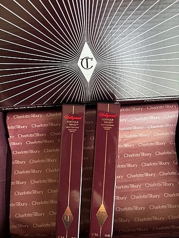 Beden Charlotte Tillbury Hollywood Contour