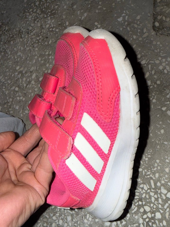 Kızlar için Pembe Cırt Cırtlı Spor Ayakkabı - Görsel 2