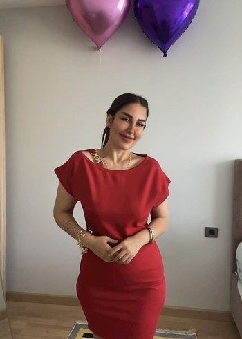 Kadın Kırmızı Elbise