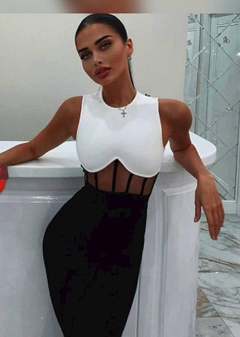 Trendyol & Milla Siyah Transparan Detaylı Mini Elbise
