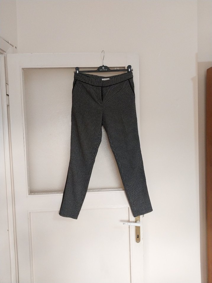 H&M Kadın Siyah Desenli Esnek Kumaş Pantolon 34. XS - Görsel 5