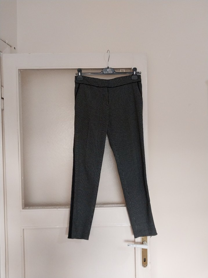 H&M Kadın Siyah Desenli Esnek Kumaş Pantolon 34. XS - Görsel 2