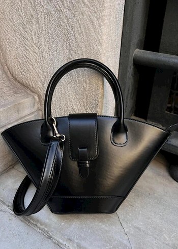 Siyah Deri Kemer Detaylı Kadın Çanta - Görsel 4