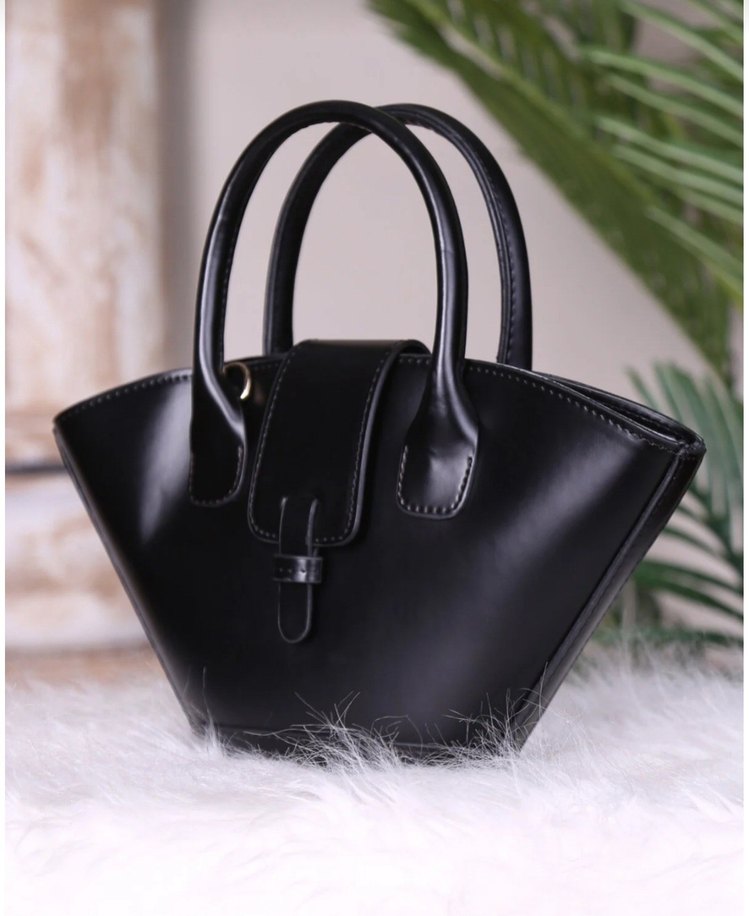 Siyah Deri Kemer Detaylı Kadın Çanta - Görsel 2