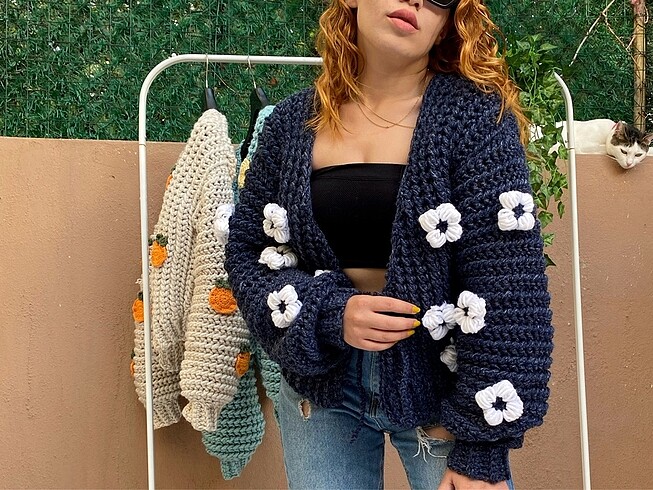 Zara Örgü çiçekli hırka