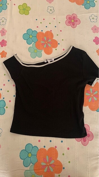koton siyah crop kayik yaka
