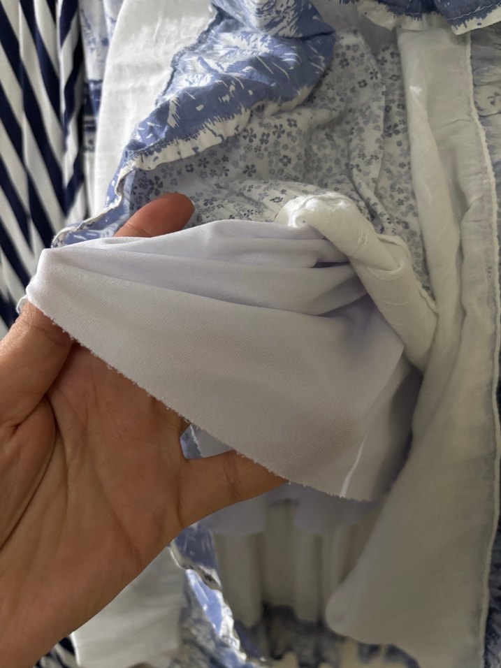 LC Waikiki Kadın Kısa Mavi Çizgili Pamuklu Pantolon - Görsel 3