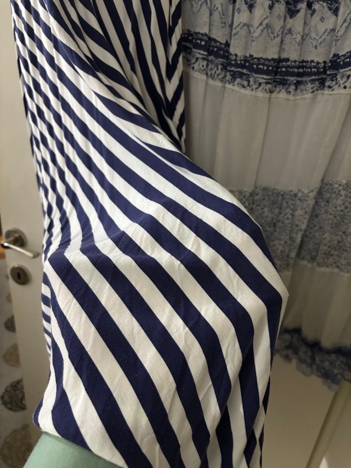 LC Waikiki Kadın Kısa Mavi Çizgili Pamuklu Pantolon - Görsel 2