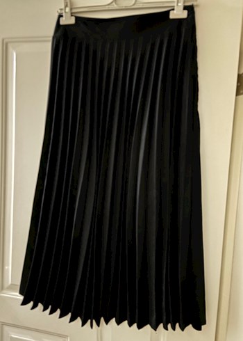 Siyah Pilili Uzun Kadın Etek - Görsel 2