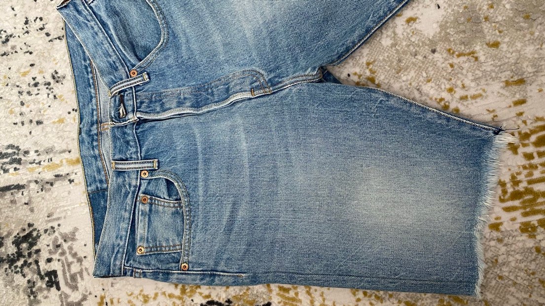 Orjinal Levis Kısa Kapri - Görsel 3