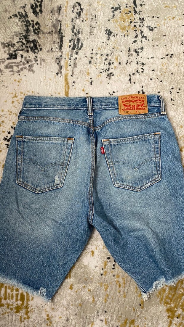 Orjinal Levis Kısa Kapri - Görsel 2