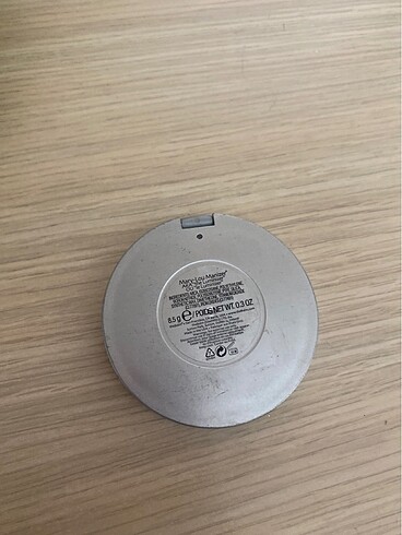 The Balm Mary-lou highlighter