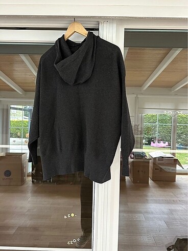 Oysho sweatshirt