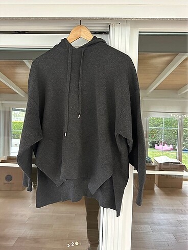s Beden Oysho sweatshirt