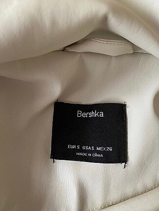 Bershka beyaz deri mont sorunsuz