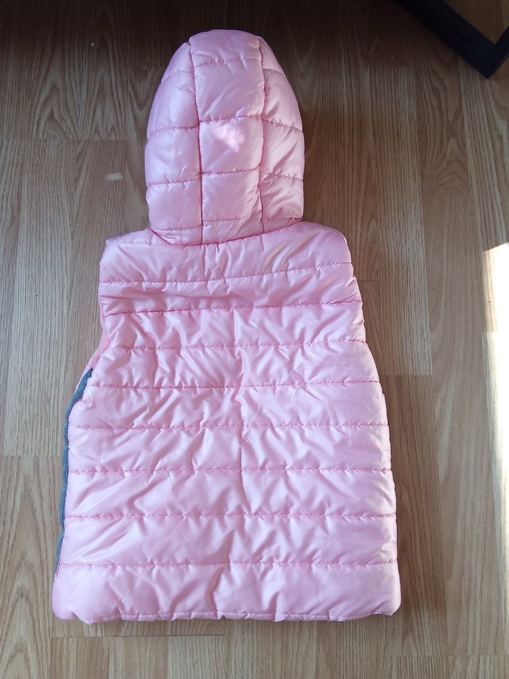 Kız Çocuk Pembe Kapüşonlu Fermuarlı Yelek - Görsel 2
