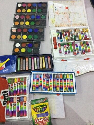 pastel boya ve sulu boya