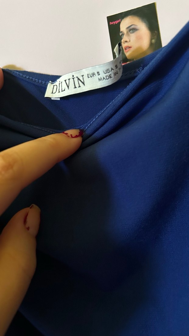 Drapeli Asimetrik Kesim Mavi Bluz - Görsel 2