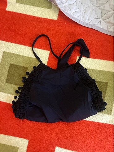 Penti bikini üstü