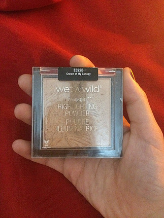 Wet n wild WET AND WİLD HİGHLİGHTİNG POWDER POUDRE