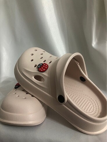 Crocs terlik
