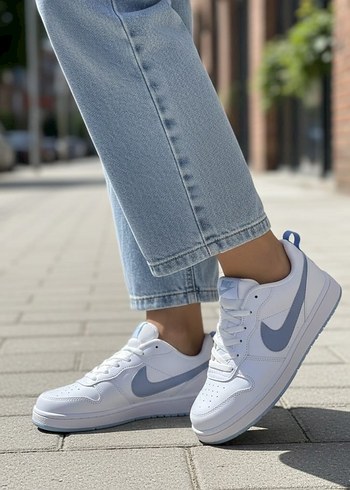 Nike Beyaz Gri Bağcıklı Spor Ayakkabı - Görsel 3