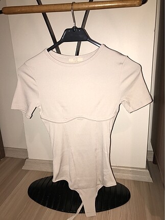 H&M streç bluz ve siyah tayt