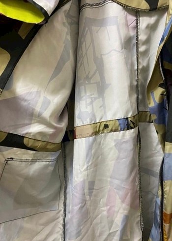 Kadın Kamuflaj Desenli Kapüşonlu Yağmurluk - Görsel 4