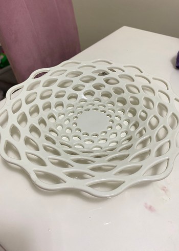 Beyaz Çiçek Desenli Modern Tabak - Görsel 2