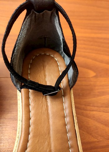 Kadın Siyah Dolgu Topuklu Sandalet - Görsel 12