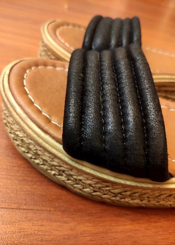 Kadın Siyah Dolgu Topuklu Sandalet - Görsel 7