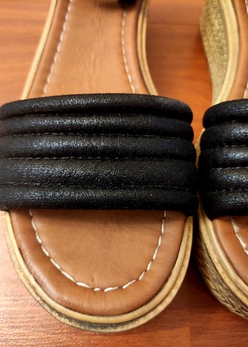 Kadın Siyah Dolgu Topuklu Sandalet - Görsel 16