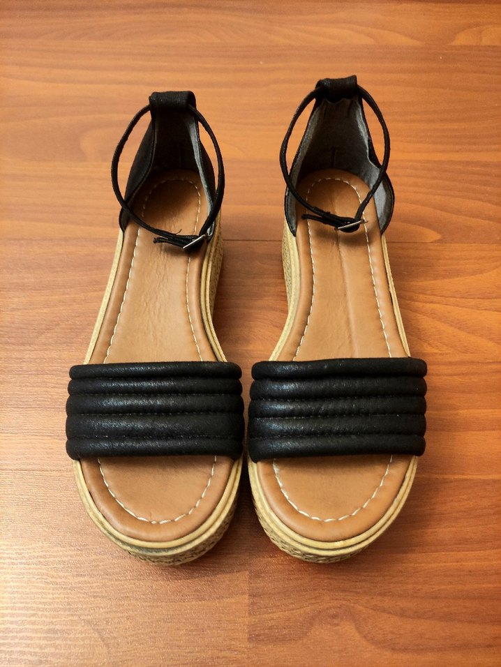 Kadın Siyah Dolgu Topuklu Sandalet - Görsel 4