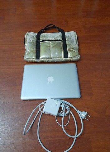 2010 model Apple laptop pro