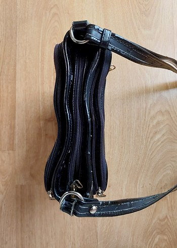 Kadın Siyah Deri Askılı Çanta - Görsel 2