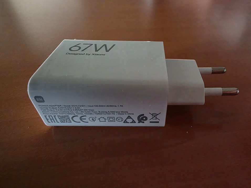 Xiaomi 67W Beyaz Telefon Şarj Cihazı - Görsel 2