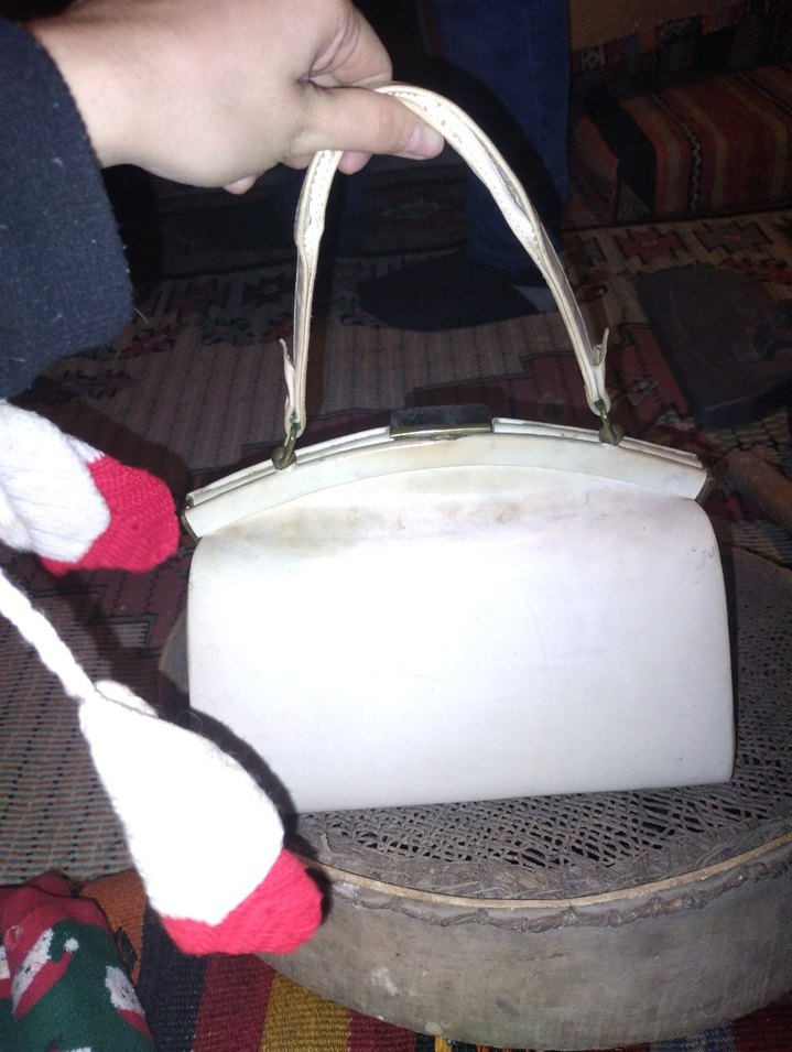 Beyaz Deri Vintage Kadın Çantası - Görsel 2