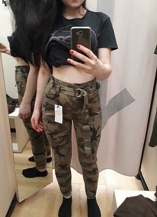 Orjinal Bershka kamuflaj desen pantolon