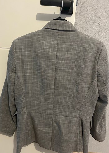 Gri Düğmeli Kadın Ceket - Görsel 3